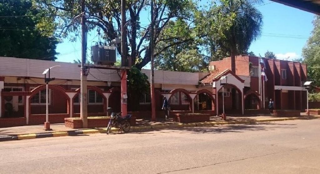 Edificio municipal de Puerto Iguazú.