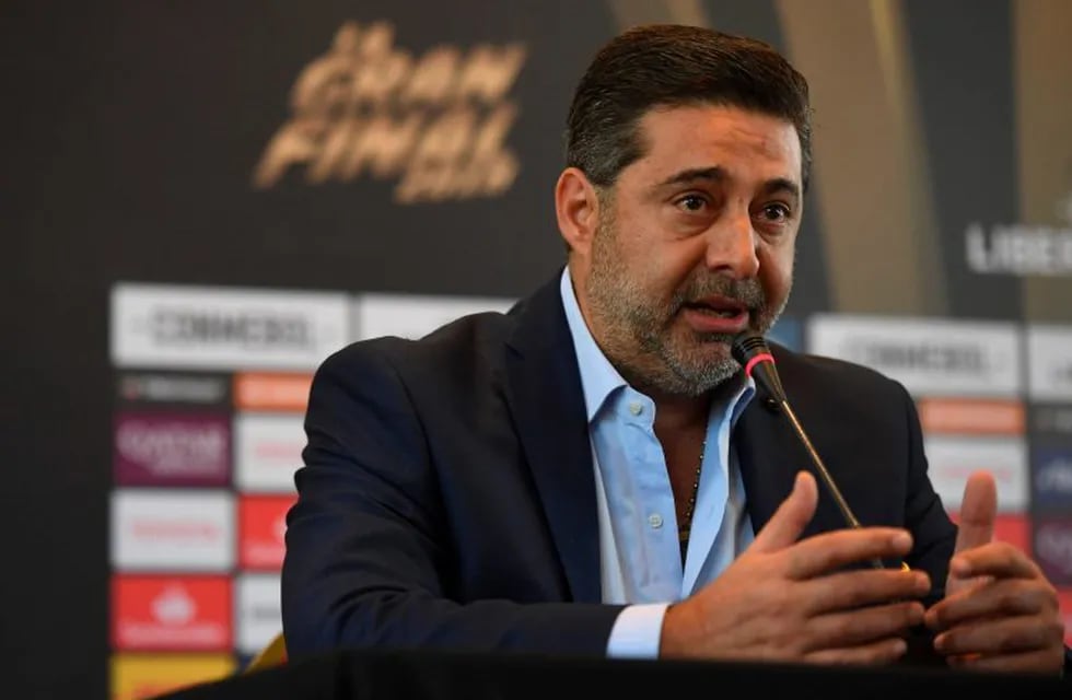Argentina's Boca Juniors' president Daniel Angelici speaks during a press conference in Buenos Aires, Argentina, on November 09, 2018, on the eve of the Copa Libertadores final football match between fierc rivals Argentina's Boca Juniors and Argentina's River Plate. (Photo by EITAN ABRAMOVICH / AFP) buenos aires daniel angelici suspencion del partido por la copa libertadores futbol conferencia de prensa