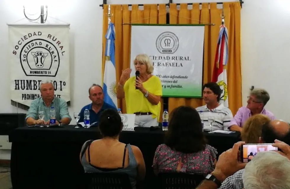 Reunión informativa en la Sociedad Rural de Rafaela por la suba de las retenciones