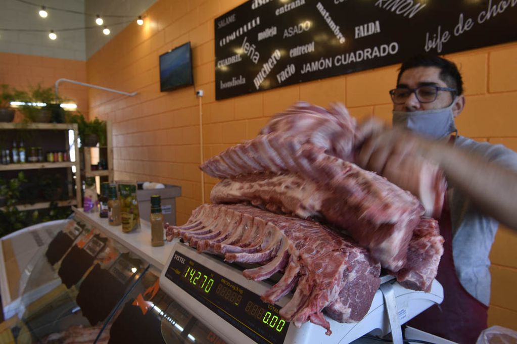 Se estima que la inflación del 2021 que se dará a conocer será del 50%. La carne habría aumentado en promedio 10 puntos porcentuales más.
