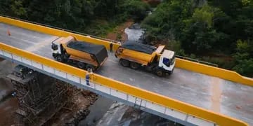 El puente que une a Aristóbulo del Valle y a Jardín América ya se encuentra habilitado