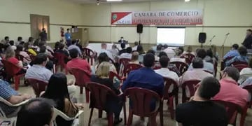 El ministro de Hacienda, Adolfo Safrán, brindó una charla sobre la situación económica provincial en Eldorado