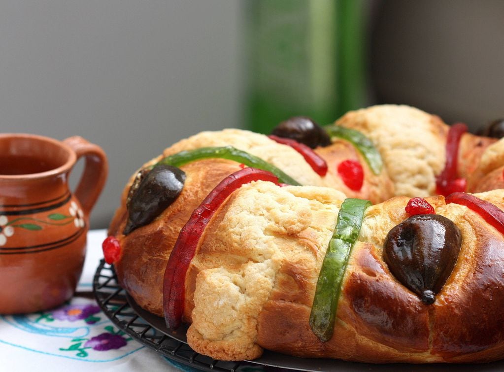 La rosca de reyes es una de las comidas tradicionales del Día de Reyes Magos.