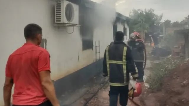 Violencia en Posadas: incendió la vivienda con sus nietas dentro