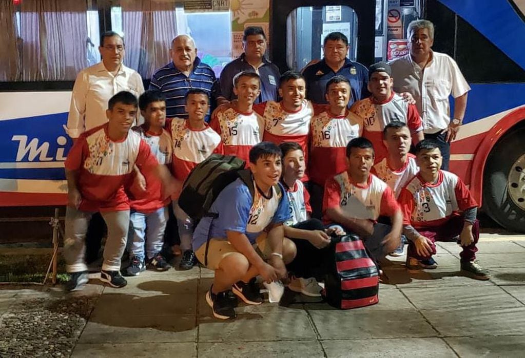 la delegación de Corrientes-Chaco ya viven la Copa Argentina que se jugará en Junín, Mendoza.