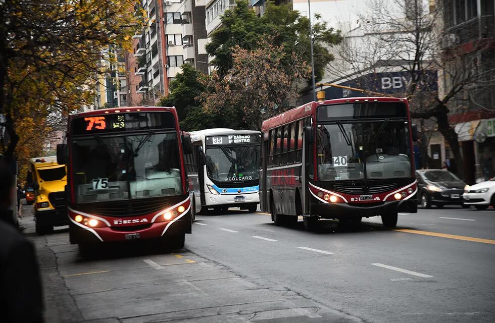 Subsidios al transporte: el Gobierno nacional giró dinero para el “Fondo de Compensación al Transporte Público de pasajeros por automotor urbano y suburbano del interior del país”.