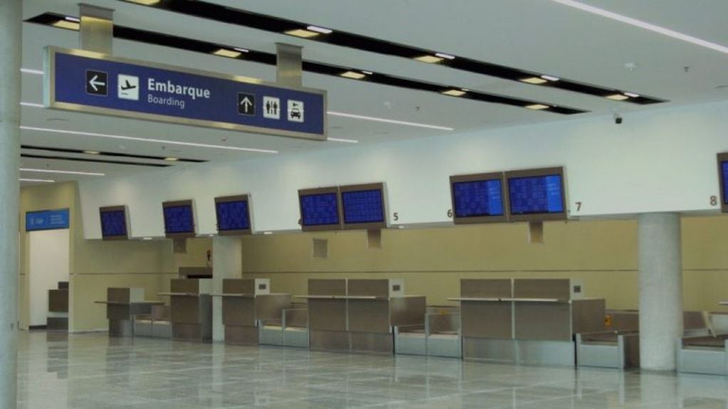 Vista de las nuevas instalaciones del aeropuerto de Jujuy, que inaugurarán el presidente Macri y el gobernador Morales este jueves.