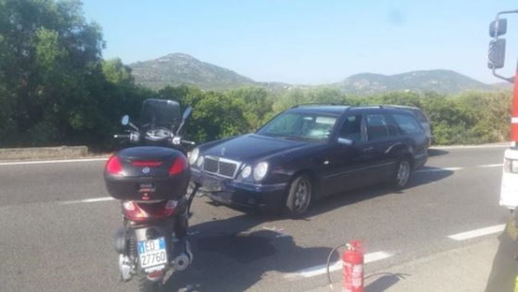 La moto en la que se accidentó Clooney (crédito: Giovanna Sanna/La Nuova Sardegna)