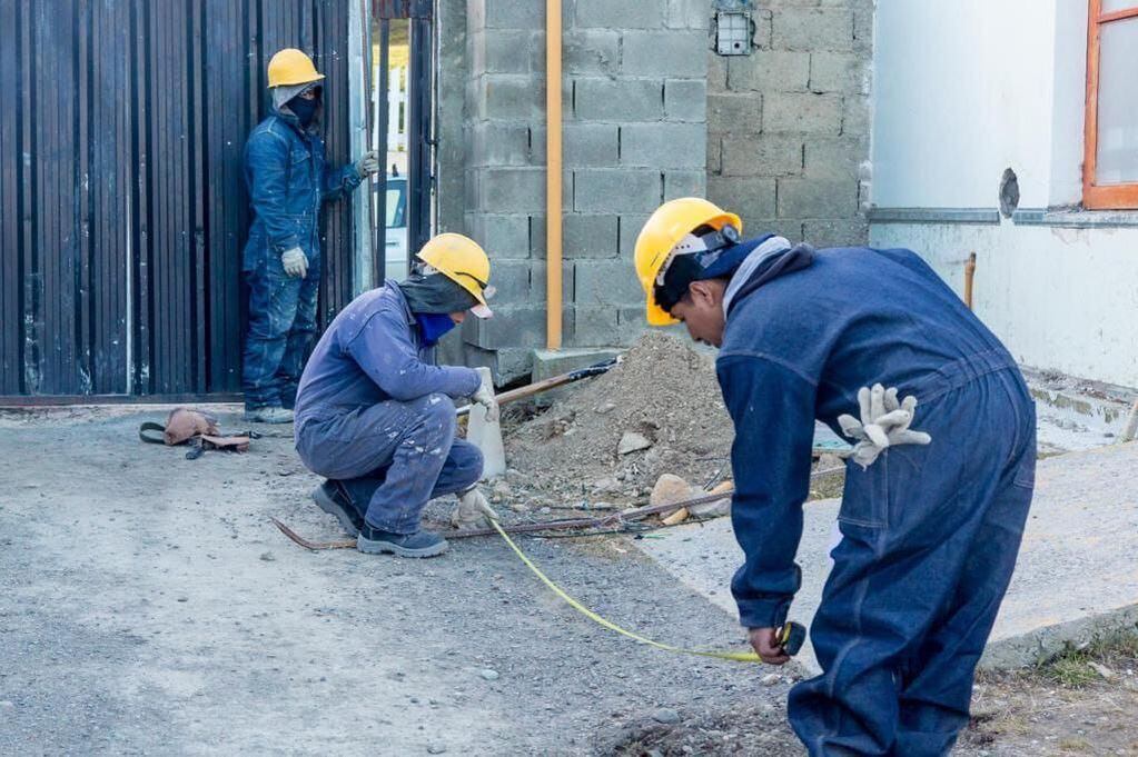 Obras: comenzó la demolición de una parte de las oficinas de Defensa Civil