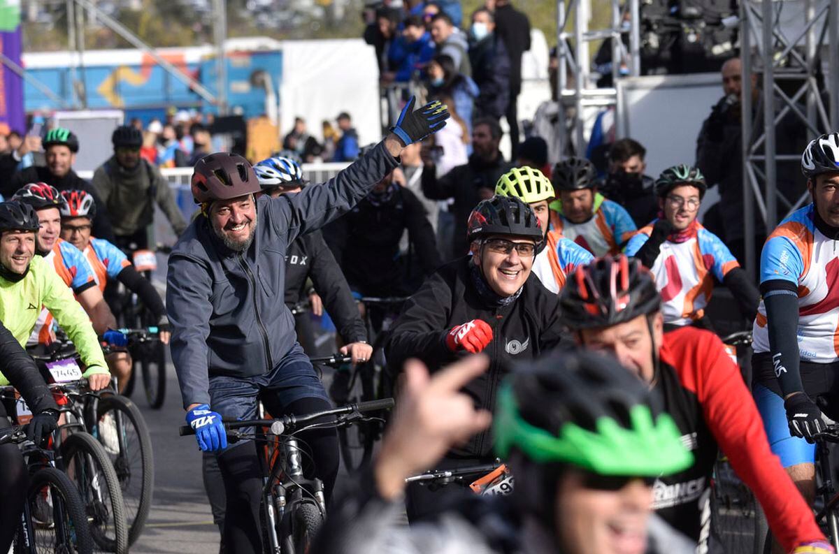 Martín Llaryora Vuelta Ciclística de Córdoba.( Ramiro Pereyra / La Voz)
