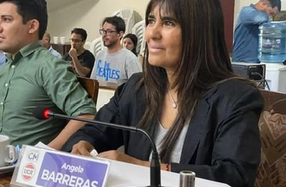 La concejal Ángela Barreras (Cambia Mendoza), de Guaymallén habló de los desaparecidos en la dictadura militar y desató una polémica inusitada.