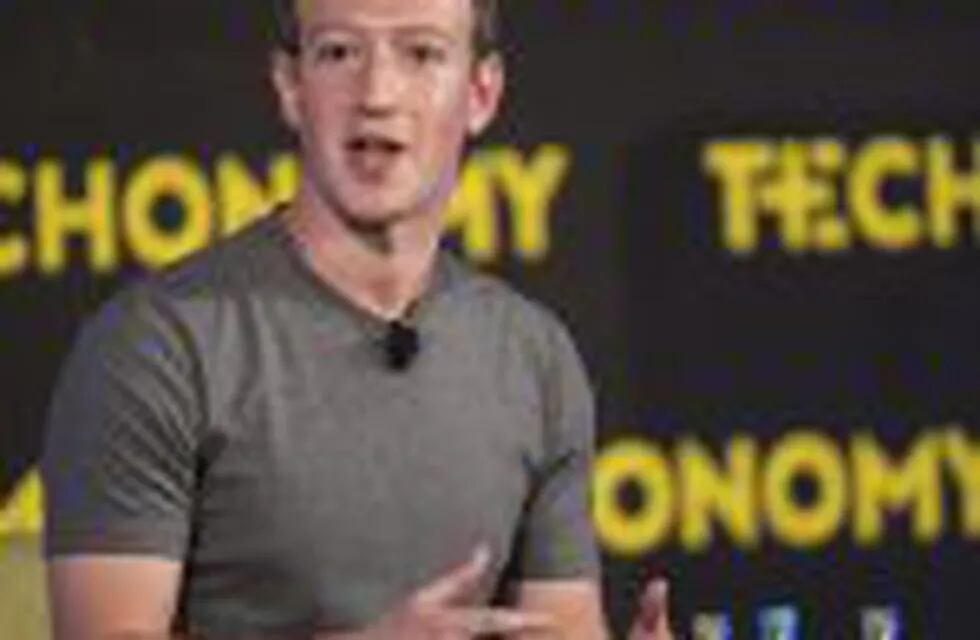 Mark Zuckerberg, chief executive officer and founder of Facebook Inc., gestures as he speaks during a session at the Techonomy 2016 conference in Half Moon Bay, California, U.S., on Thursday, Nov. 10, 2016. The annual conference, which brings together leaders in the technology industry, focuses on the centrality of technology to business and social progress and the urgency of embracing the rapid pace of change brought by technology. Photographer: David Paul Morris/Bloomberg