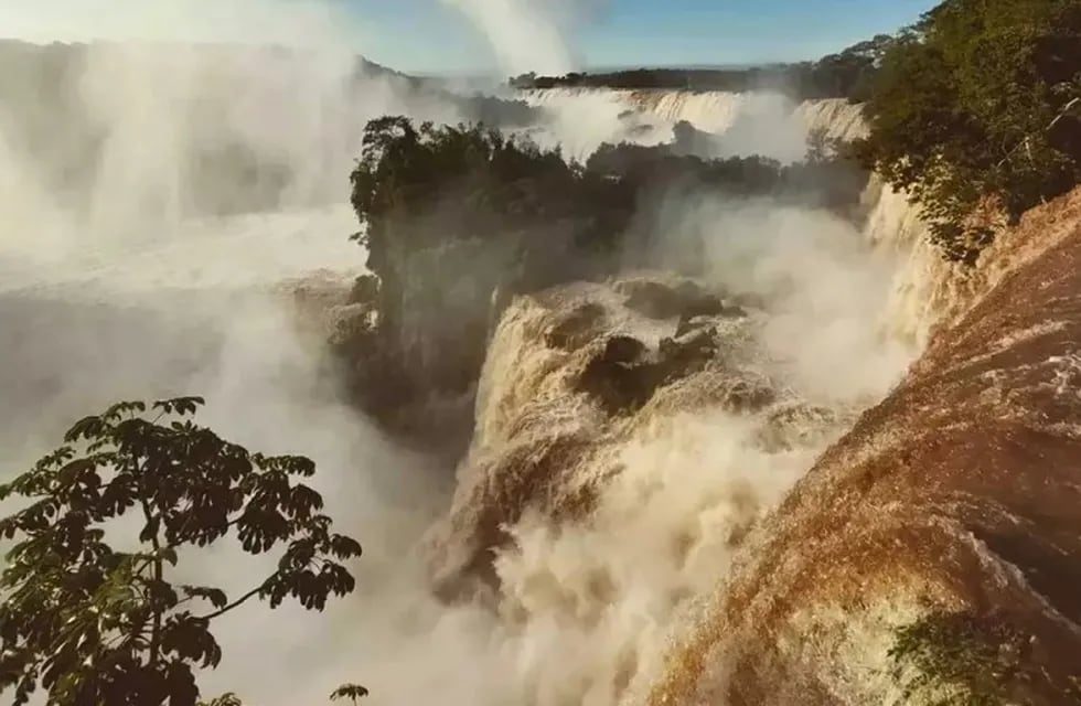 Reabren el circuito de la Garganta del Diablo de las Cataratas de Puerto Iguazú.