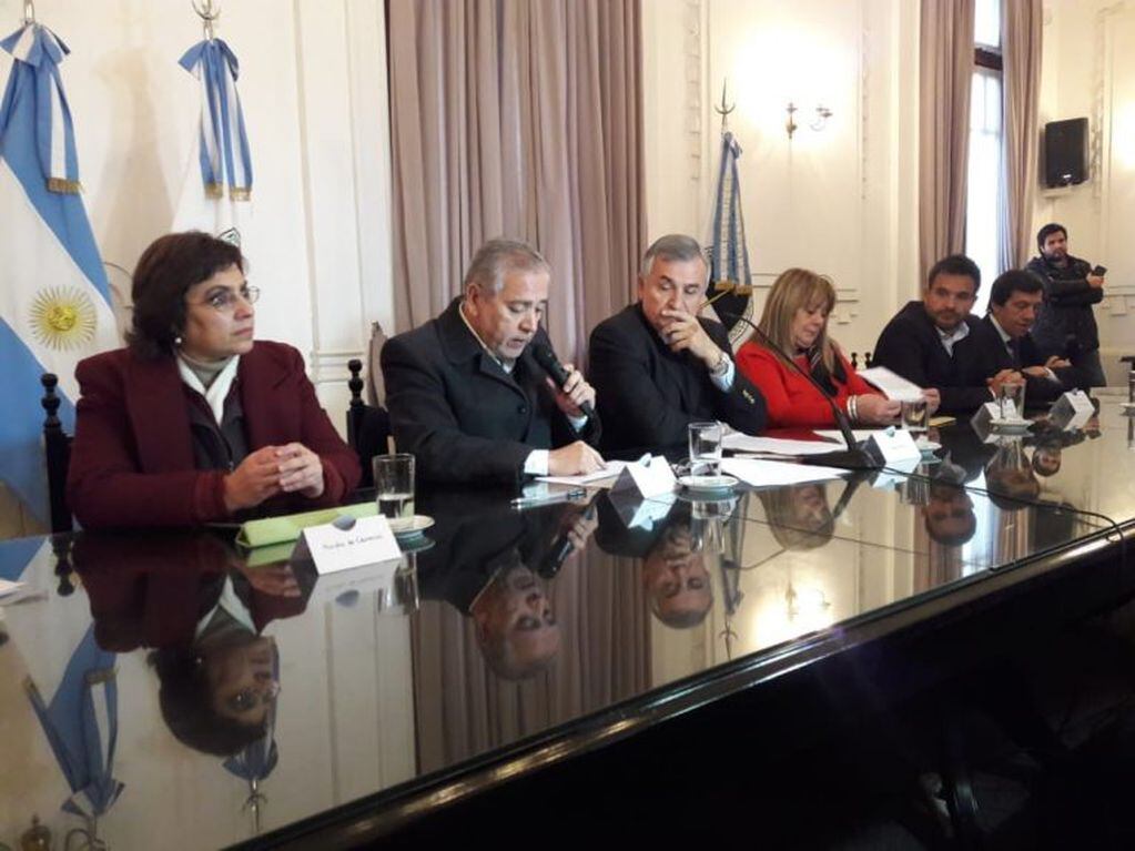 El Gobierno de Jujuy presentó un plan para afrontar la crisis económica.