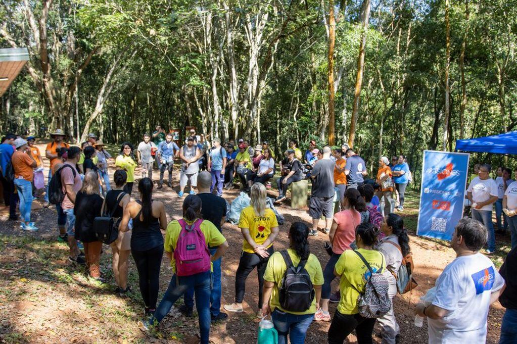 Salud Pública participó de la jornada de Plogging en Eldorado