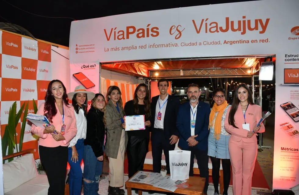 El stand de Vía Jujuy recibió un reconocimiento y agradecimiento por participar de la 15° Edición de la Expojuy22