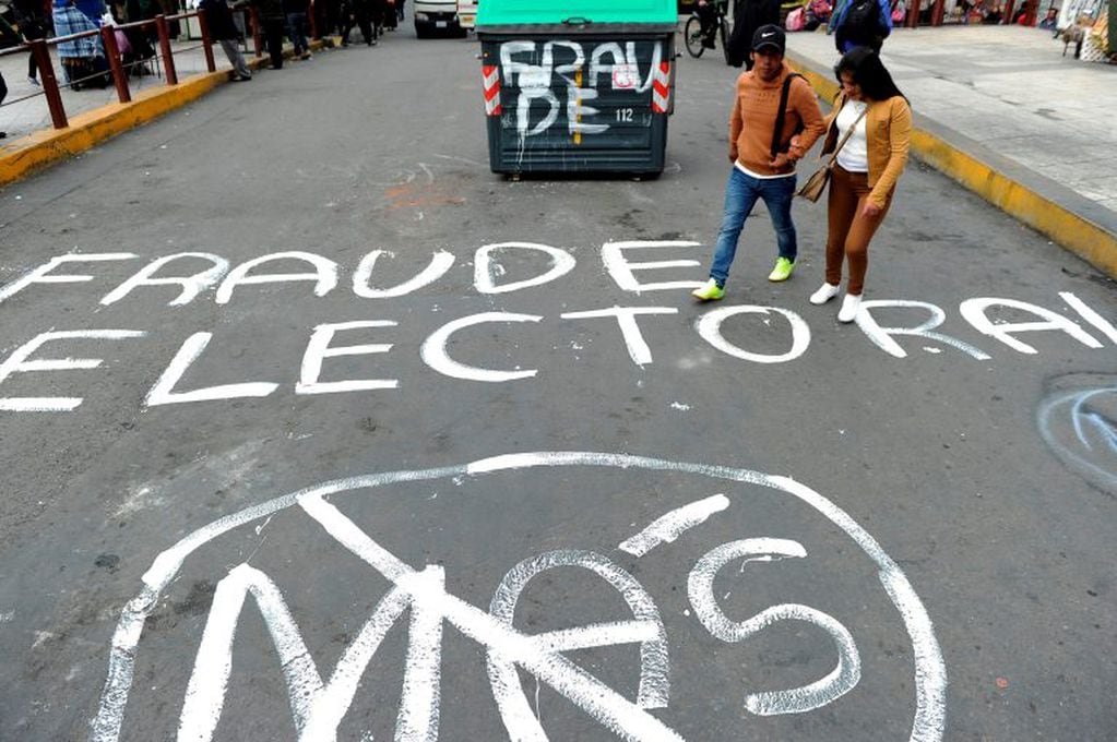 Manifestaciones en las principales ciudades de Bolivia. (Foto: JORGE BERNAL / AFP)