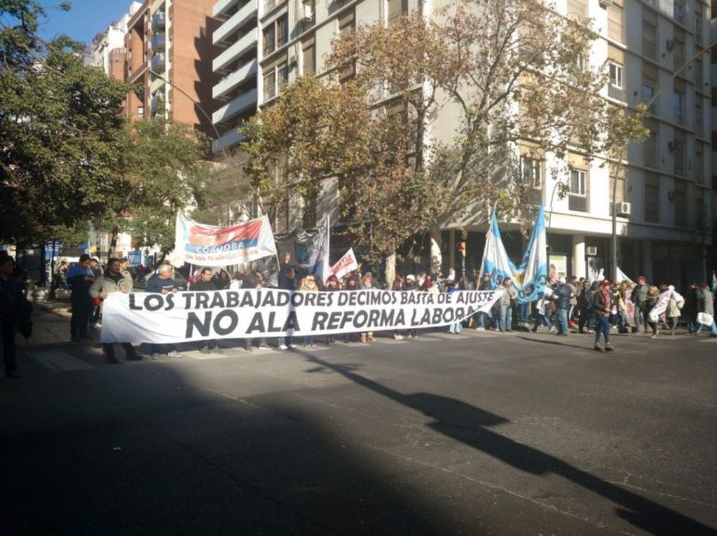 La marcha en Córdoba por el paro del 25 de junio.
