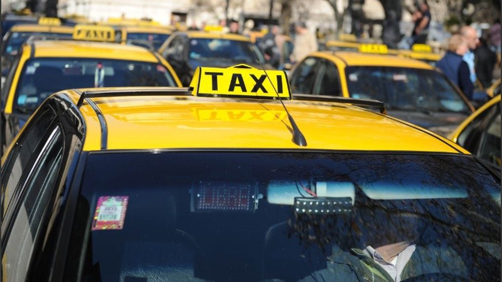 Los taxis de la Ciudad de Buenos Aires subirán un 25% en noviembre.