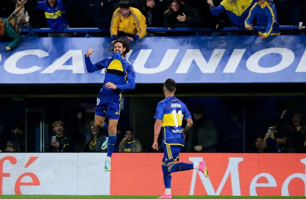 Edinson Cavani convirtió su primer gol en Boca (Fotobaires)