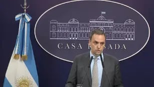 El vocero presidencial Manuel Adorni en conferencia de prensa