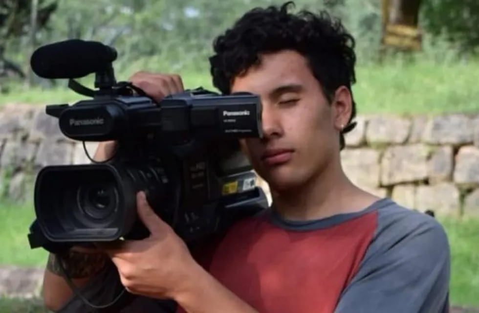 Alue Espinassi Carrizo, estudiante de primer año  de la carrera Realización Cinematográfica en la ENERC Jujuy.