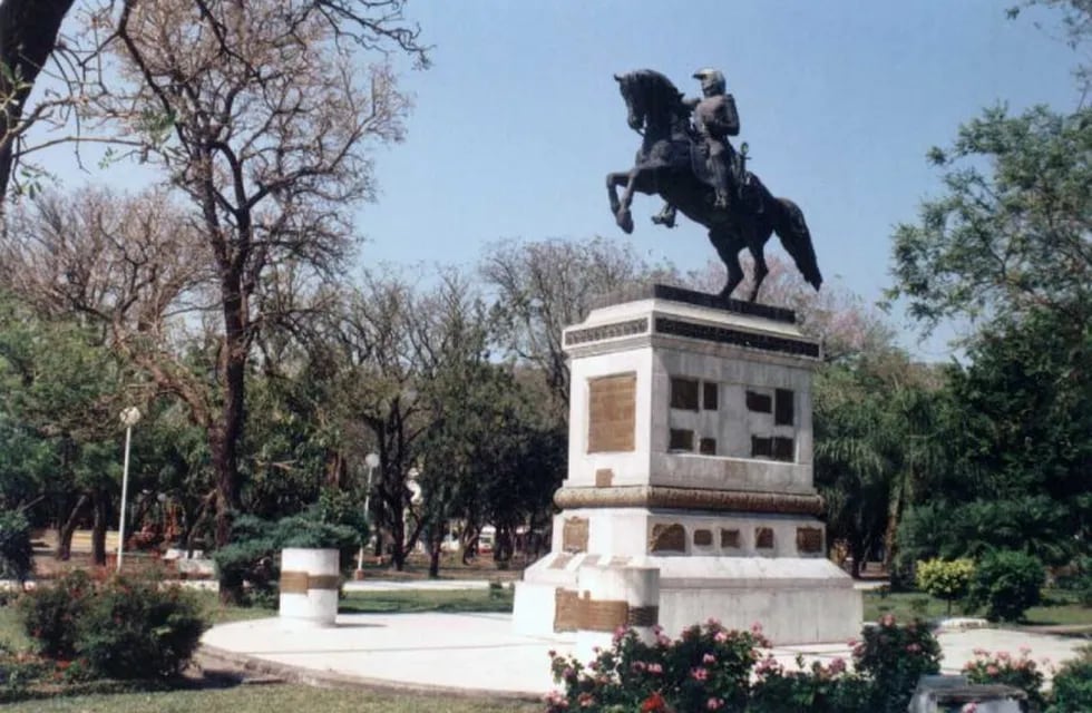El acto conmemorativo se realizará frente a la estatua del General San Martín