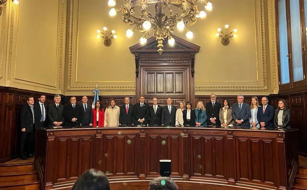 El nuevo Consejo de la Magistratura, con sus 20 miembros. Foto: Corte Suprema.