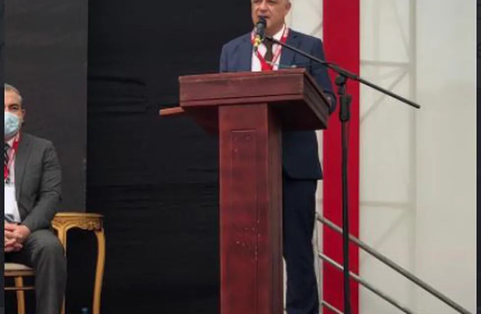 Javier Noguera participó en la Cumbre Municipal del Bicentenario.