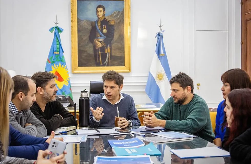 Axel Kicillof en campaña electoral en la provincia de Buenos Aires