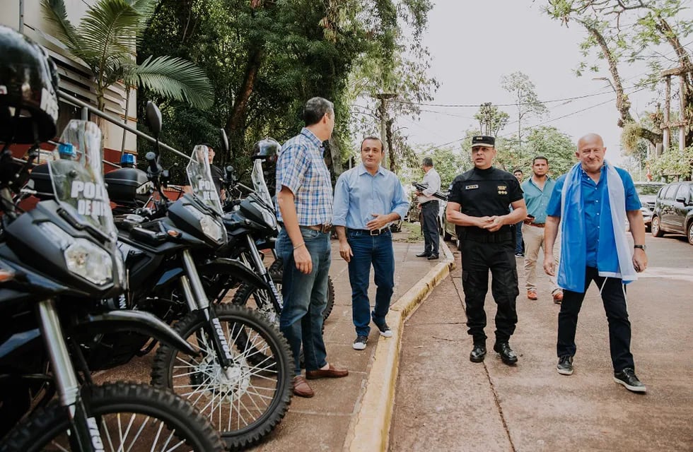 Puerto Iguazú: el gobernador Herrera Ahuad inaugura el nuevo circuito de cámaras de seguridad.