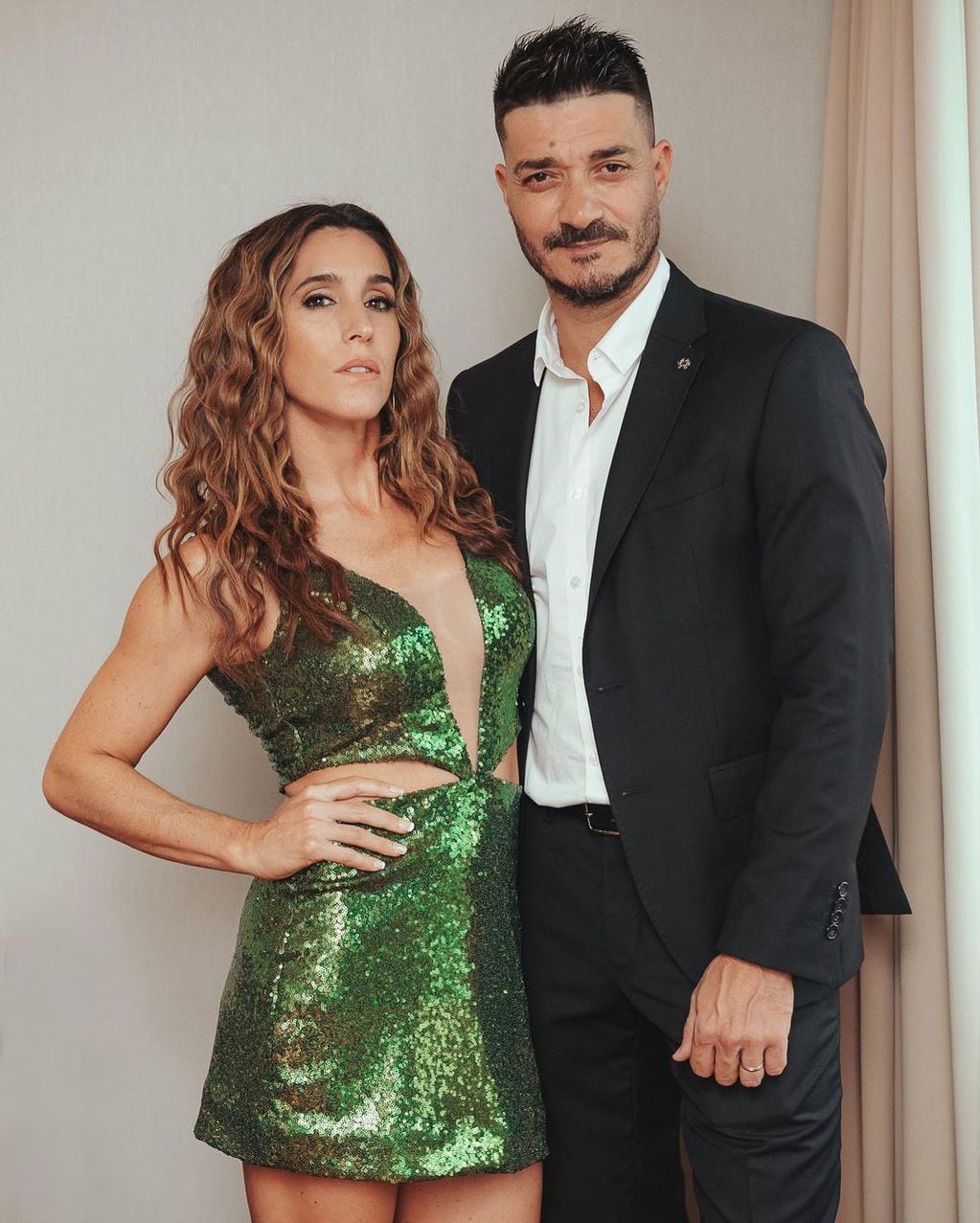 Soledad Pastorutti eligió el verde para brillar en el casamiento de Lizy Tagliani