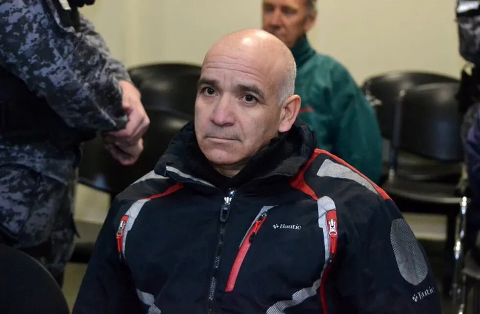 Handout photo released by the Secretariat of Public Information of Mendoza's Judiciary of Argentinian former gardener Armando Gomez sitting at a courtroom during the beginning of his trial over allegations of sexual abuse in Mendoza, Argentina, on August 5, 2019. - Italian Catholic priest Nicola Corradi, Argentinian Catholic priest Horacio Corbacho and Gomez were accused of sexually abusing children at the Antonio Provolo Institute, dedicated to the education of deaf children in Mendoza. (Photo by Andres Larrovere / Mendoza's Judiciary / AFP) / RESTRICTED TO EDITORIAL USE - MANDATORY CREDIT \