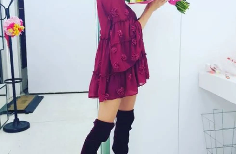 Nicole Neumann recibió una bellas flores, ¿de Moyano? (Instagram)