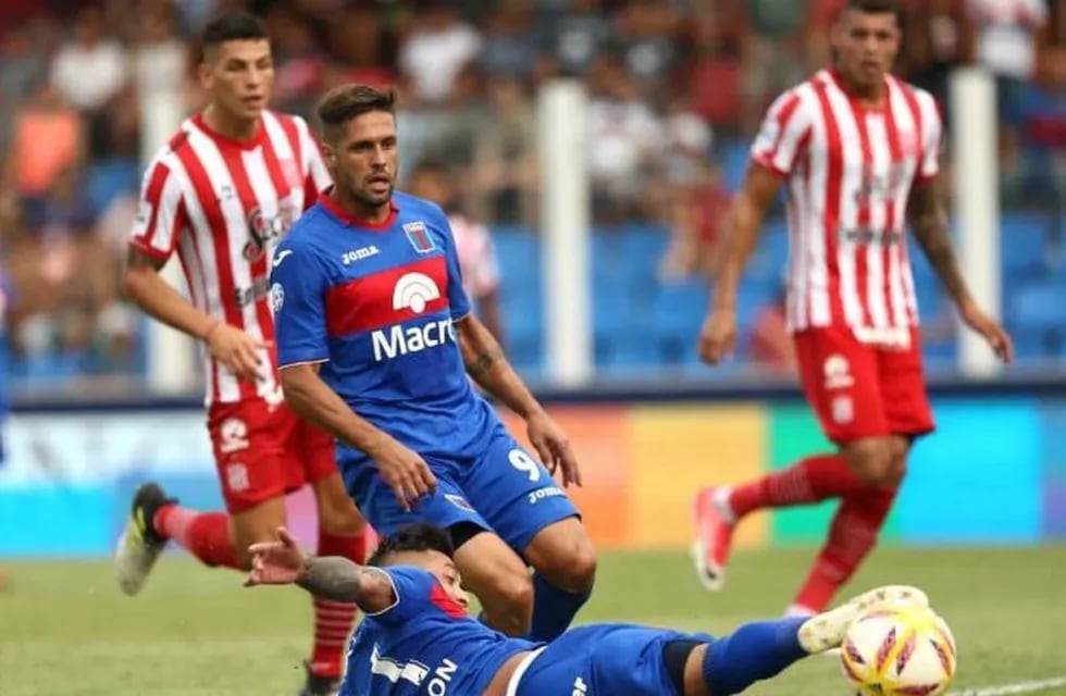 Tigre empató con San Martín de Tucumán 2-2 en el Coliseo de Victoria (Twitter).