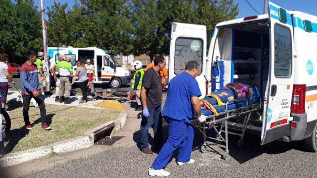 Los heridos fueron trasladados al hospital Lucio Molas.
