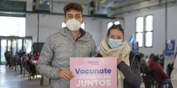 La provincia de Santa Fe registró este sábado 1.175 casos de coronavirus y diez muertes