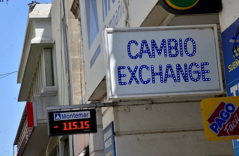 Cotización del dólar blue en Córdoba. ( Pedro Castillo / La Voz )