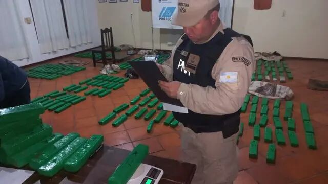 Secuestran millonario cargamento de marihuana en San Javier