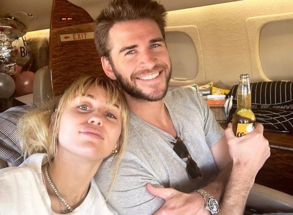 Miley Cyrus y Liam Hemsworth se divorciaron oficialmente