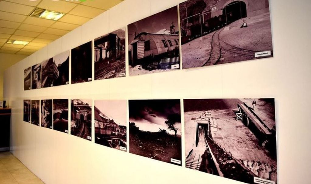 muestra fotográfica “Historias Escritas con Carbón