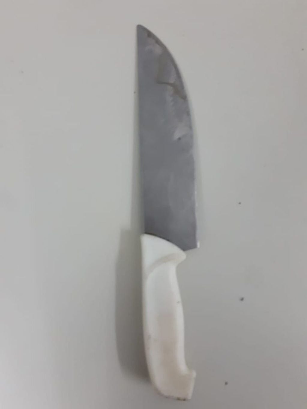 El cuchillo que utilizaron para amenazar a la familia.