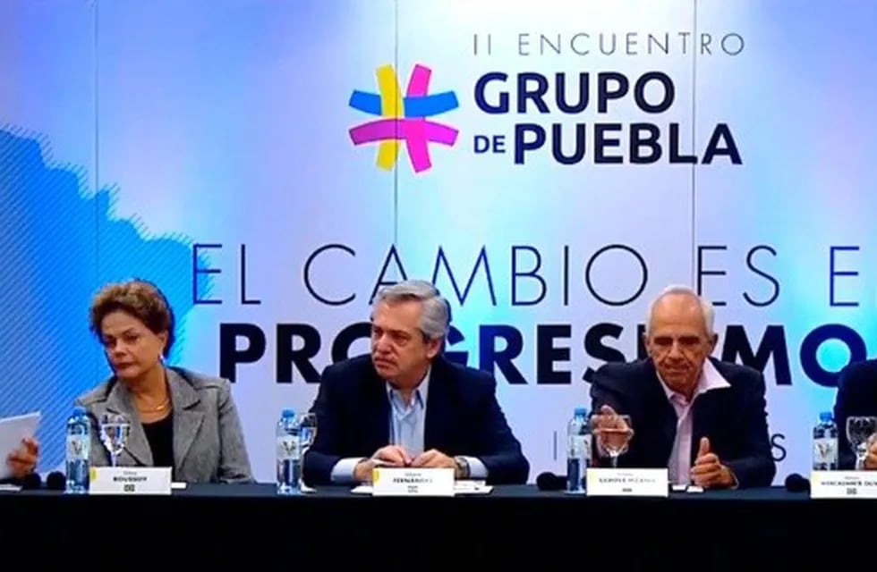 Grupo de Puebla rechaza el golpe de Estado en Bolivia