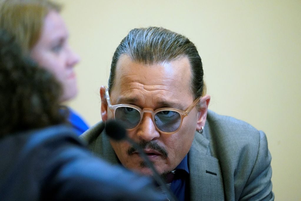 Johnny Depp le ganó el juicio a Amber Heard. (AP)