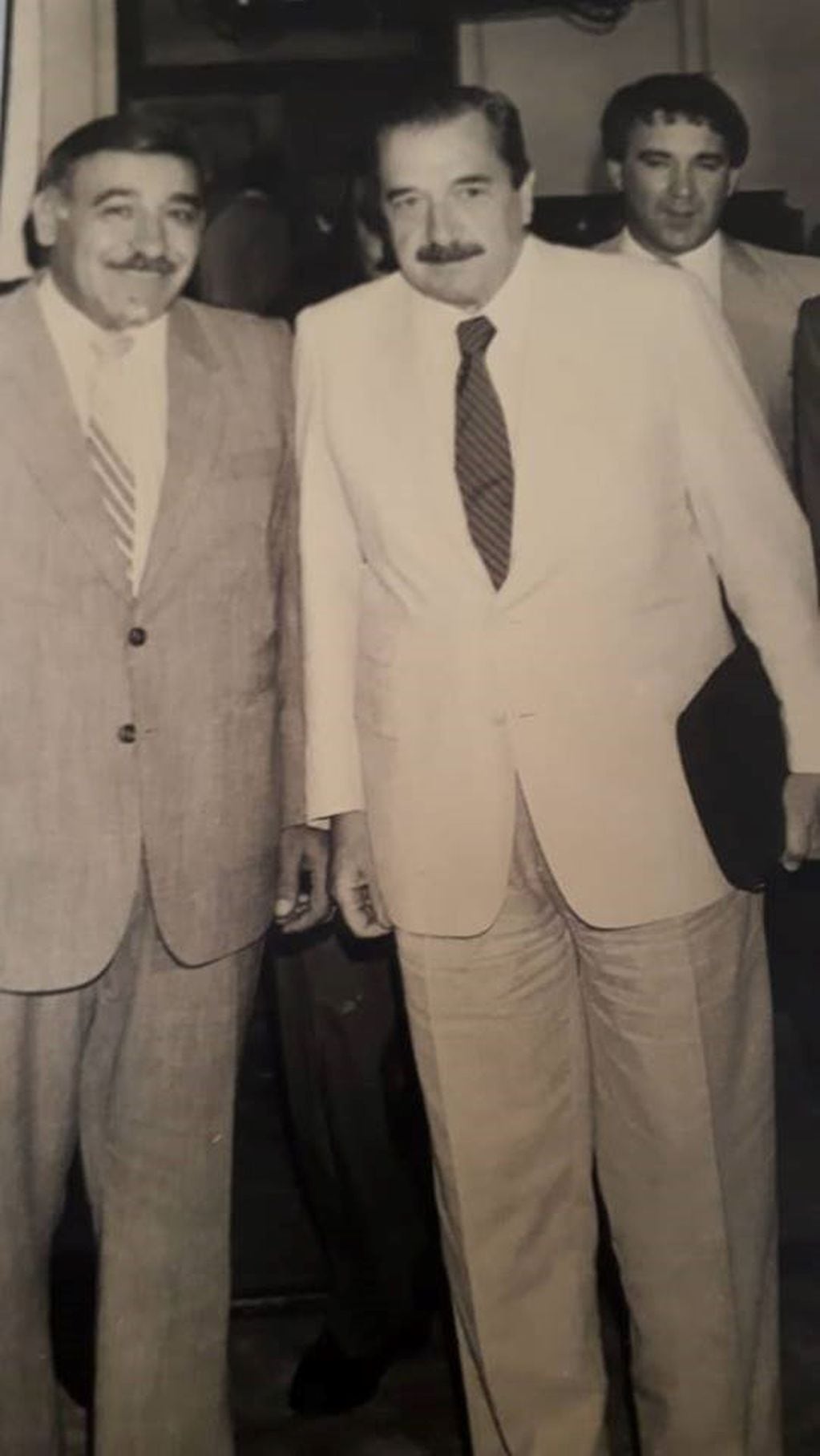 Moisés Juri con el ex presidente Raúl Alfonsín.