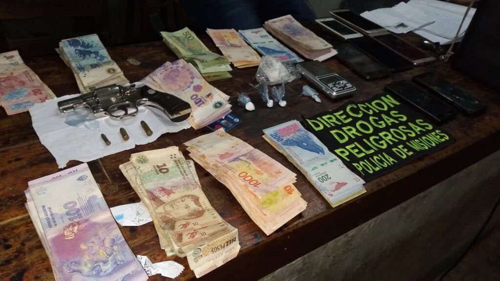 Efectivos de la Policía de Misiones dieron nuevo golpe al narcomenudeo en Posadas. Policía de Misiones