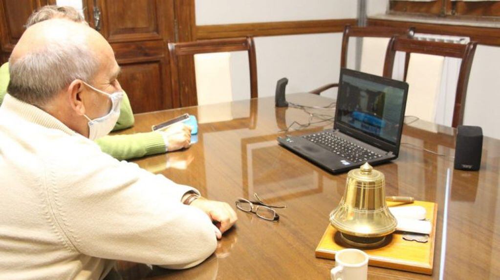 Créditos de la provincia para equipamiento: Tres Arroyos presente en la teleconferencia