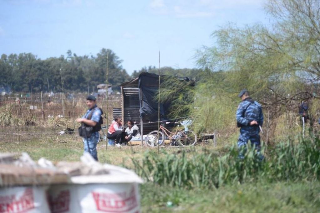 Los terrenos fueron ocupados por alrededor de 500 personas (AGLP)