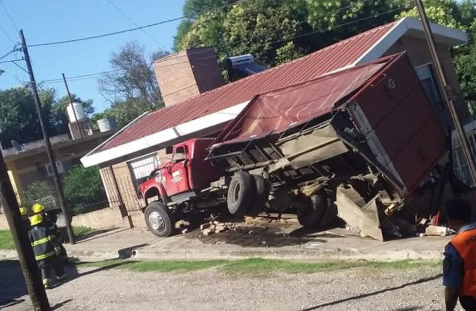 Volcó un camión en salsipuedes