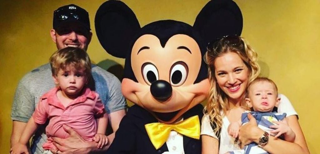 Luisana Lopilato y Michael Bublé, con sus hijos.